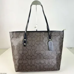 Designer bag Womens Travel Luxury Handbag Shoulder Beach Bag High Quality Hot CITY Tote Bag Large Letter Designer Crossbody Bag Handbag P1
