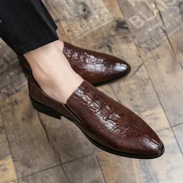 Sıradan Ayakkabı Orijinal İnek Deri Brogue Düğün Ayakkabı Erkekler Flats Vintage El Yapımı Oxford Timsah Desenli Tembel Noktalı