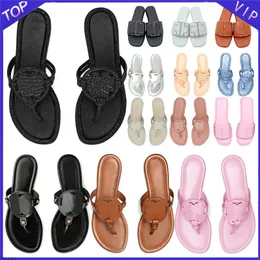 2024 mit Staubsack Sandalen Designer Schlange Lederrutsche Pantoffeln Frauen weiß schwarzes Patent gelb dreifach rosa Frau Flip Flops Damen Größe 5.5-9.5