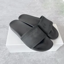 Lüks Yaz Palazzo Sandal Tazz Terlik Tasarımcı Ayakkabı Kadınları Erkek Kauçuk Sole Plaj Slayt Sıradan Ayakkabı Altın Şerit Düz Açık Dalgalar Flip Flop Sandale Sandale Moafers