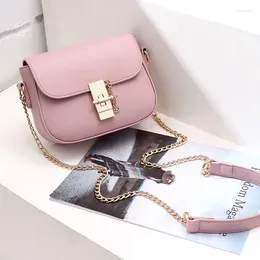 Bolsas de ombro Mulheres Bolsa 2024 Moda coreana PU PUM MULHER MULHERL SOLID Lock Piggy Messenger