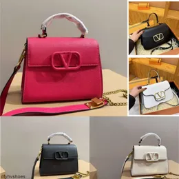 Tasarımcı Çanta Tasarımcıları Çantalar Vising Women Tasarımcı Zincir Crossbody Çanta Yüksek Kaliteli Moda Klasik Flep Kadın Çanta Siyah Pembe