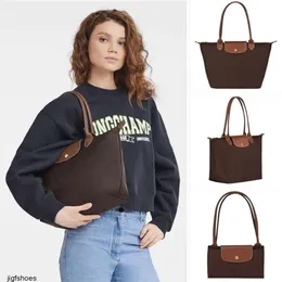 Yüksek kapasiteli hobo hamur tatlı çanta moda kadınlar erkekler deri debriyaj omuz tasarımcı crossbody çantalar 10a kaliteli lüks çanta hafta sonu dükkan çantası