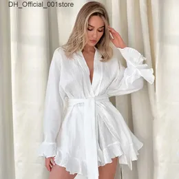 Sexy Set Ruffled Womens Evening Kleid weiße zweiteilige Baumwollwäsche lang Ärmeln Pyjama Taille Lose Set mit Shorts für den Frühling 2023 Casual Wear Q240426