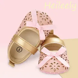 First Walkers 2024 Baby Shoes for Girl Pink Color Hollow Out with Bow Disual Flats 1 2 3