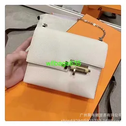 Verrou Handbag Luxury Leather Sholdled Bags 2024 New Pistol Bag Womens LeatherプラグワンショルダークロスボディバッグチェーンファッションスモールスクエアHB7Y1L