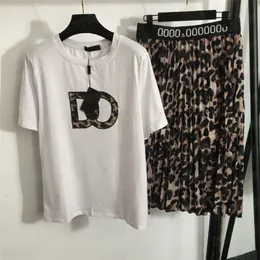 Leopard Print Pleated Skirts Short Sleeve T Shirts Casual Suit Women Designer Clothing Letter Embroidery Tees Top High Waist Dress Two Piece