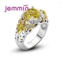 Klusterringar 925 Sterling Silver Ring Cubic Zirconia Prong Setting Elagant Fashion Jewelry Gold Color Gift for Lover