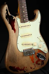 Özel Rory Gallagher Ağır Aşınmış Relic 3 Renkli Sunburst Elektrikli Gitar Alder Vücut Gülağacı Klavye Nane Yeşil Pickguard SSS Pikaplar Nitroselüloz Lake