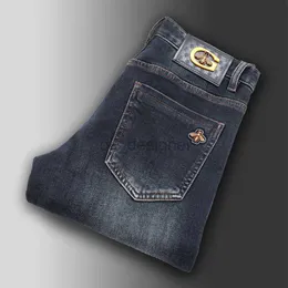 Designer di jeans maschile autunno e inverno maschili maschili di moda per uomini piccole decorazioni hardware business casual micro elastico piccoli jeans dritti