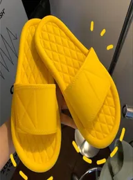 FashionDiamond Sandalet Kadın039S Kalite Tasarımcı Ayakkabı Moda Parlak Deri Yüksek Topuklu 65cm Terlik Lüks Gösteri Partisi Dres7525272