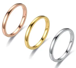 Ringdesigner för kvinnors guldringar Bröllopsband Lyxiga smycken Tillbehör Titanium Steel Goldplated Fade Never Allergic 8330803