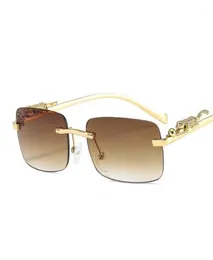 Kvinnor Rimless Square Sun Glasses Small Rectangle Gradient Solglasögon för damer 2021 Cheetah Trim Zonnebril Dames Vrouwen Bril1944427