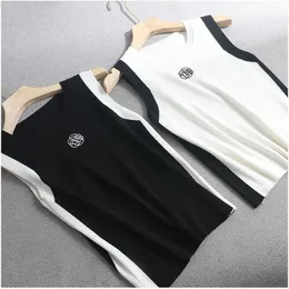 Womens Color Knit floral embroidery Tank Top Summer Casual Oneck Sleeveless white black Patchwork Tee Streetwear 240419