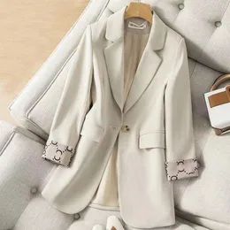 BGG689 Womens Suits & Blazers Tide Brand High-Quality Retro Fashion designer Pure color Series Suit Jacket A grain of buckle Slim 341P