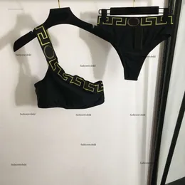 Marka Mayo Kadın Bikini Set Tasarımcısı İki Parçalı Mayo Logosu Seksi Diagonal Omuz Kurtisole Yelek Mayoları Güzellik Tatil Giyim