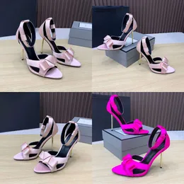 Stiletto Kadın Sandalet Gerçek İpek Bowtie Dekorasyon Partisi Düğün Saten Akşam Akşam Ayak Bileği Strap Elbise Ayakkabı Tasarımcısı Yüksek Ayakkabı Fabrika Ayakkabı S Orijinal Kalitesi