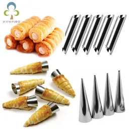 Kalıplar 6/12/24pcs Mutfak Paslanmaz Çelik Pişirme Konileri Horn Pasta Rulo Kek Kalıp Spiral Pişmiş Kruvasan Tüpler Kurabiye Tatlı Aracı