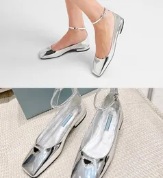 Balleerine in Pelle Metallizzata Sandals Single Shoe Series Star Online Celebrity Likes Elegant Elegant Square Cap Metal Textur