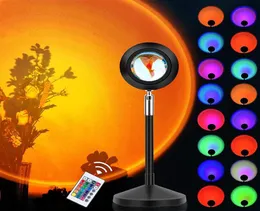 2021 Nuovo Sunset Proiection Lampy 16 Colori Rainbow Romote Controllo Sunset Night Light per Pografia Lampada al tramonto di rotazione da 180 gradi F2604196