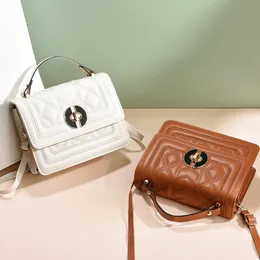 Yeni Kore versiyonu omuz gündelik çok yönlü crossbody tatlı kadın moda küçük kare çapraz vücut cüzdanlar haberci çanta trend çanta tasarımcıları