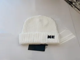 şapkalar tasarımcıları beanie lüksler şapka kadın erkekler sonbahar ve kış sevenler kaşmir yumuşak dokunmatik beanie atmosfer günlük çok yönlü sıcaklık 6088806