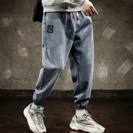 Pantaloni maschili primavera/estate 2017 pantaloni da jogging di cotone pantaloni da uomo harajuku jeans leisure hougong jeans corean hip hop pantaloni sportivi maschili Trousersl2404