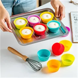몰드 12pcs/세트 실리콘 케이크 곰팡이 라운드 모양 DIY 케이크 장식 도구 머핀 컵 케이크 베이킹 곰팡이 부엌 요리 베이크웨어 제조업체