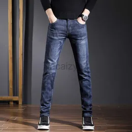 Jeans maschile 2022 primavera e autunno nuovo maschile in edizione coreana elastica giovane slim fit piccoli pantaloni da uomo dritti maschili pantaloni tassi