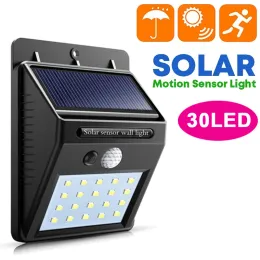 Dekorationen 30 LED Solar Light PIR Bewegungssensor Wandleuchte Außenlampe wasserdichte Sonneneinstrahlung Sonneneinstrahlung Straßenlampe Gartendekoration