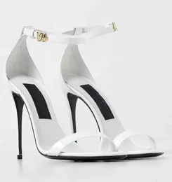 Top Luxus Frauen Keira Sandalen Schuhe Patent Leder schwarz Weiß Gold High Heels Knöchel Riemchen Party Hochzeit Sommer Gladiator Sandalias EU35-43 mit Kasten