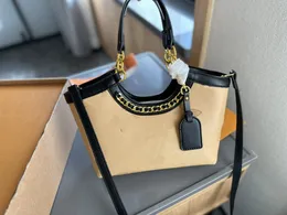 Retro Em Bossed kalafior koszyk torebka damska designerka torba na ramię torebka wytłaczania wysokiej jakości torby na zakupy złoty łańcuch z modną torbą mamusi