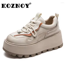 Buty swobodne Koznoy 6 cm oryginalna skórzana platforma trampki moda jesienna wiosna damskie kobiety super gęste koronki mokazina