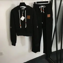 Fomens tracksuits Duas peças conjuntos para mulheres com capuz calças bordados estilo slim jumpers woman tracksuit Autunmn Spring