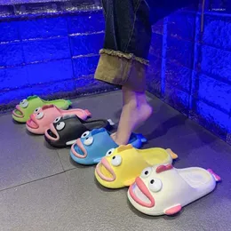 Buty swobodne duże rozmiar para mody na świeżym powietrzu Funny Frog Shape Anti Slip Eva Kapcie dla kobiet Zapatos de Mujer 2024