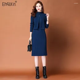 Abiti casual Ehqaxin Set di abiti a maglia da donna set autunno inverno pulsante di moda cardigan cappa