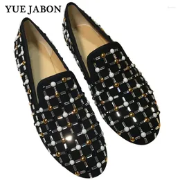 Casual skor yue jabon klänning män loafers rhinestones kristall tofflor äkta läder lyxiga bankett herrlägenheter affärsman skor