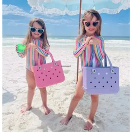 Designer impermeável cesto de PVC Bogg Bolsa de praia Girl feminina compras bolsa de luxo viagens grandes bolsas de bolsas Hollow Out