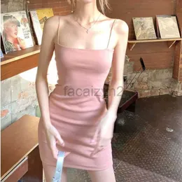 Grundläggande casual klänningar Designerklänning VTMCQ Summer Pure Desire Spicy Girl Strap Dress for Women's Style Slim Fit and Skinny Inner Wear Topless kjol