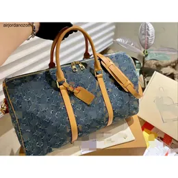 Duffel Bags 새로운 중립 대용량 카우보이 여행 패키지 내구성 재료를 편의성을 가져다 줄 46*23*28