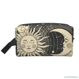 Kosmetiska väskor Sun Moon Witchy Astrology Night Make Up Bag rolig vattentät toalettartikel för kvinnor män bärbar resevaring