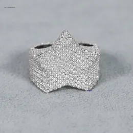 Labor gezüchtete Diamanten in 14 kt Weißgold runden Brilliant Cut Mens Hip Hop Rings einzigartiges Design mit VVS -Klarheit gefertigt