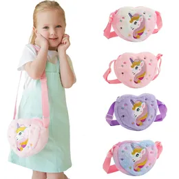 Härlig hjärtform handväskor för flickor broderi enhörning barn axelväska baby flicka mini handväska 240424