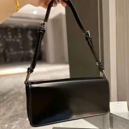 Omuz çantaları fırçalanmış deri femme çanta flep çantaları geometrik şekil crossbody omuz cüzdan çantası çanta lüksler tasarımcısı üçgen