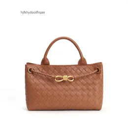 Sommertuch Veneeta Schulter -Straddle -Taschen Venetaz Klasse Kapazität Gewebe Lady Große Mode -Taschenega Damen Andiamo Bag Diagonal Desgner Ost/West 2024 High 4KQG