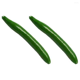 Flores decorativas 2 PCs simulação pepino de pepino suporte restaurante de vegetais falsos Decorate Decorate Food Shop Artificial