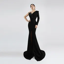 Party Dresses Baisha Black Gala Dress Nightclub Blackless Long Skirt With Front Slit Trailing Mermaid Gown Slanted Collar Design Y3