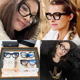 High 2024 Designer de qualidade Glassses de sol Novos óculos irregulares da família PRÉTIM