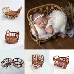 Född POGRAFI PROPS FOTOGRAFIA TRÅ BABY SOFA RATTAN STOL MURNITER Baby Bed Crib Bench Studio Posing Sofa Accessories 240423