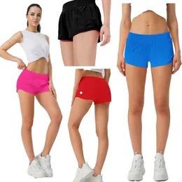 2024 Lu Womens Yoga Shorts Outfits mit Übung Fitness tragen heiße kurze Mädchen, die elastische Hosen Sportbekleidung Taschen Heiße Shorts 11 Farben leiten